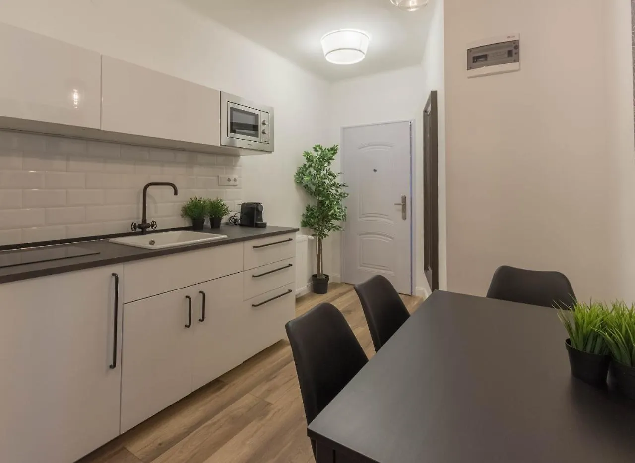 Standard Apartment By Hi5 - Madach Budapeszt