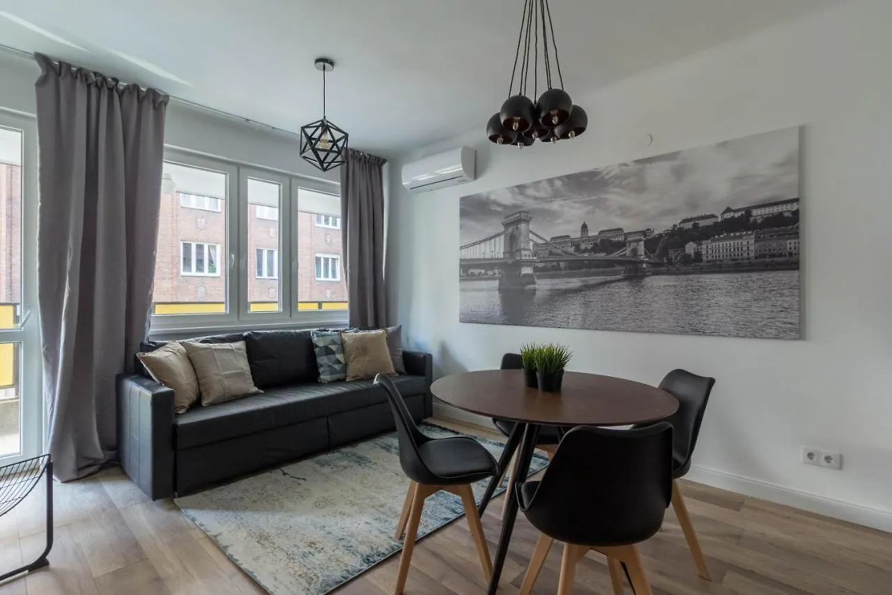 Standard Apartment By Hi5 - Madach Budapeszt 0*,