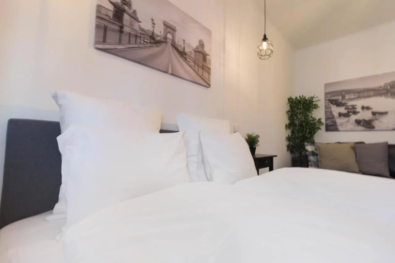 Standard Apartment By Hi5 - Madach Budapeszt Węgry